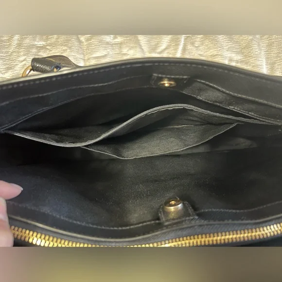 Coach Addison Tote - black crossgrain leather - Picture 13 of 16